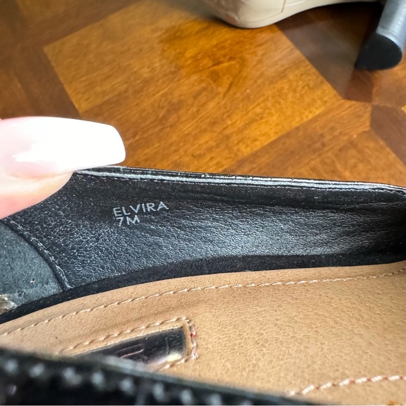 Tahari High heels Elvira EUC - Picture 6 of 6